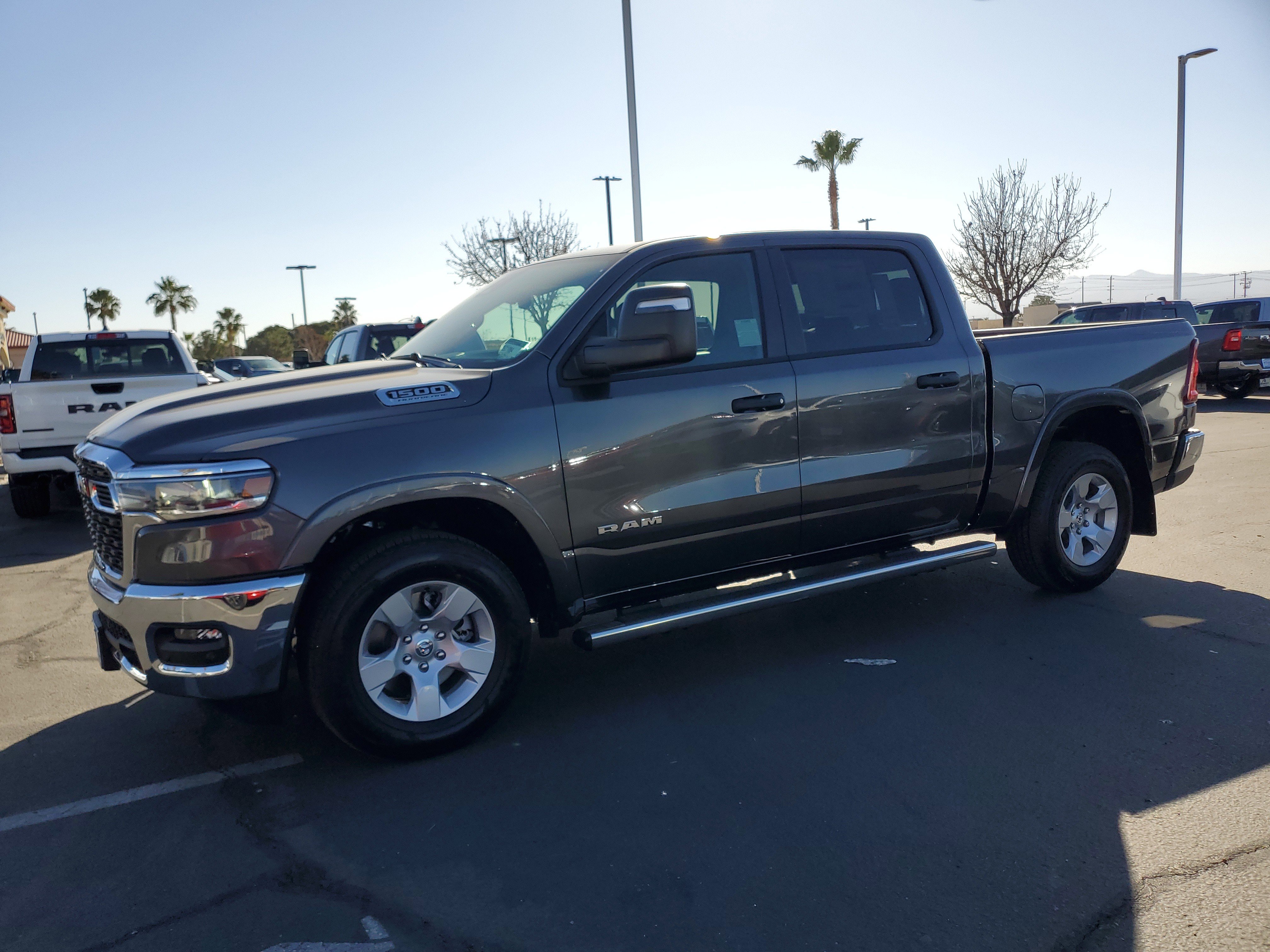 View vehicle photo 7