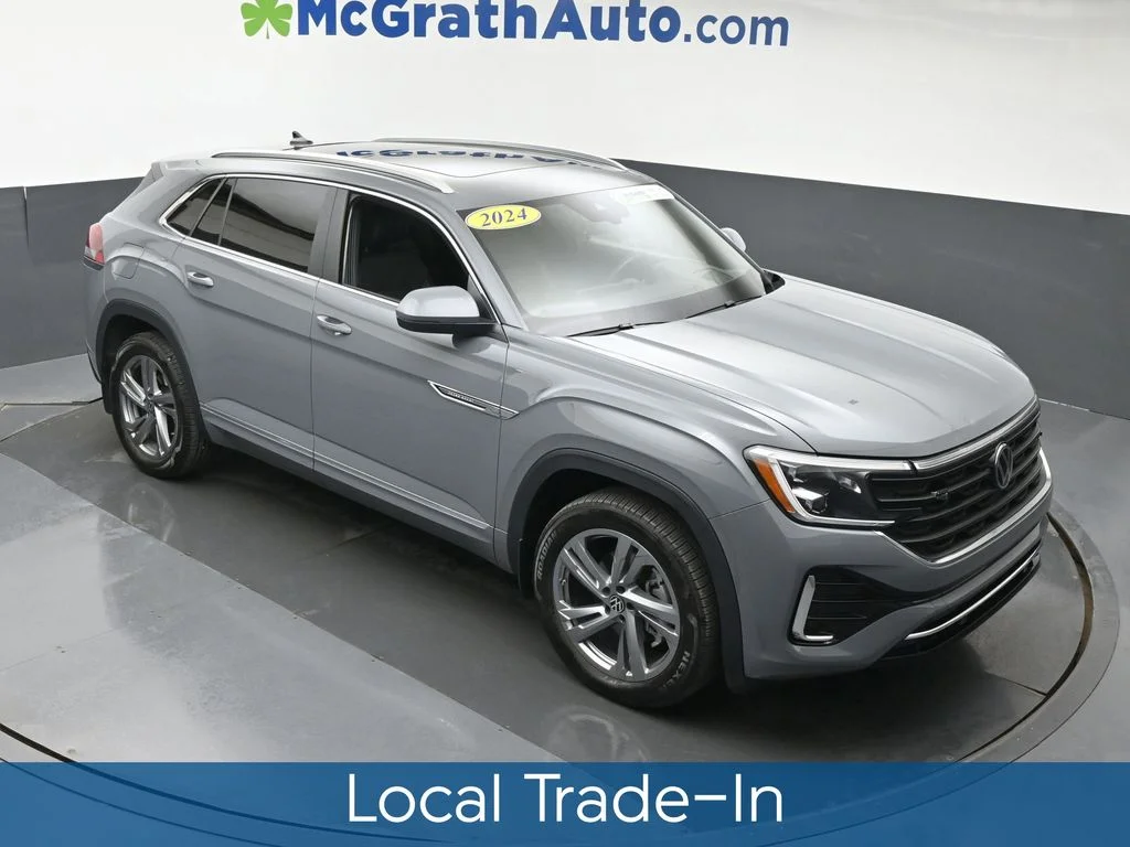 Used 2024 Gray Volkswagen 2.0T SEL R-Line image 3