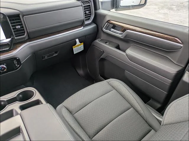 2026 GMC Sierra 2500HD SLE - Photo 16
