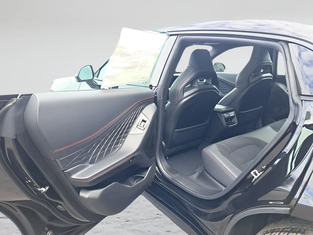 New 2026 Diamond Black Crystal Pearlcoat Dodge R/T Plus image 11