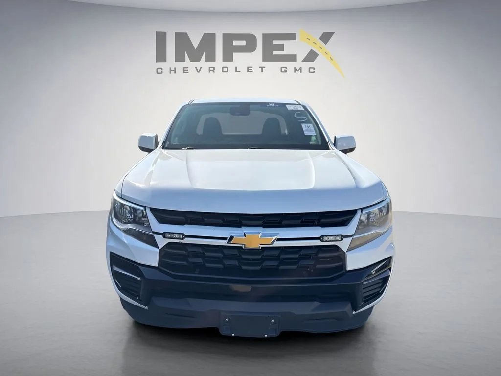 Used 2022 Summit White Chevrolet LT image 6