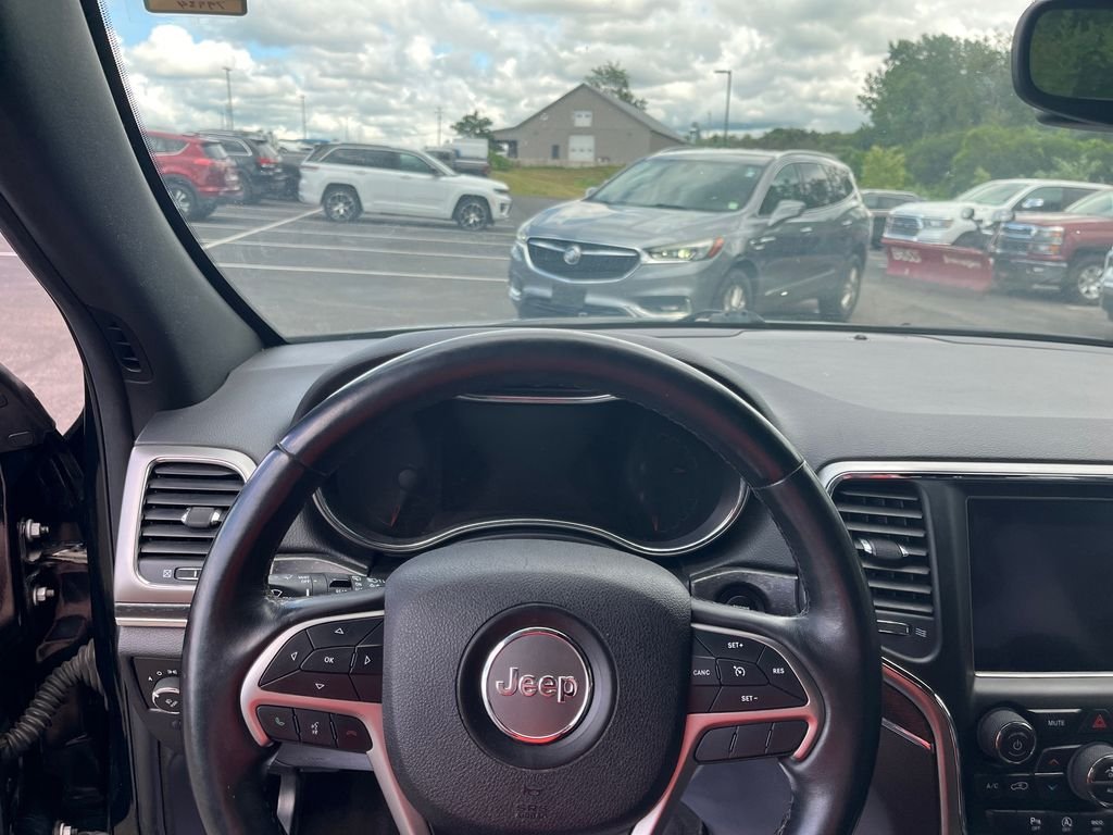 Used 2018 Black Jeep Limited image 14