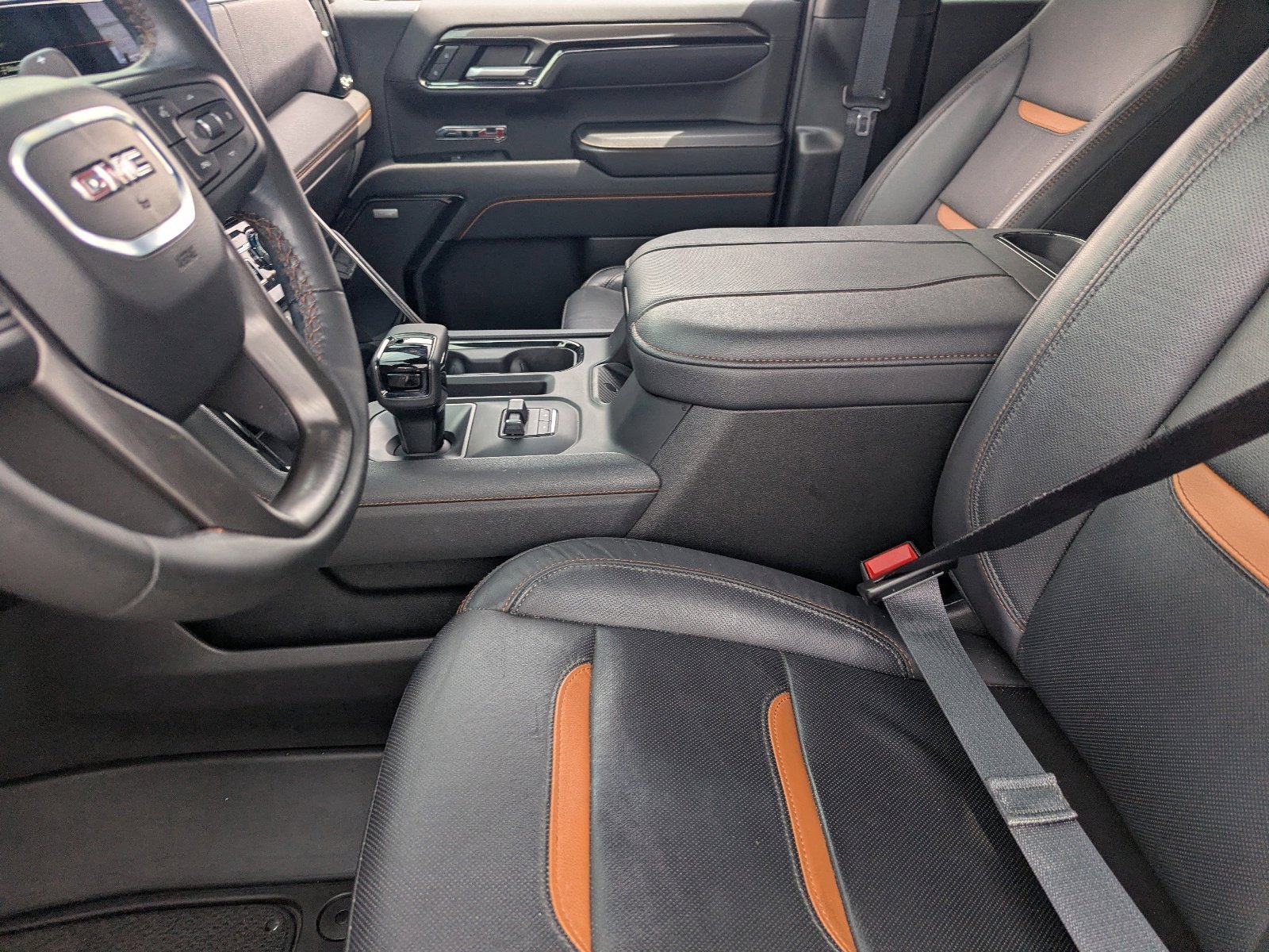 Used 2024 Onyx Black GMC AT4 image 18