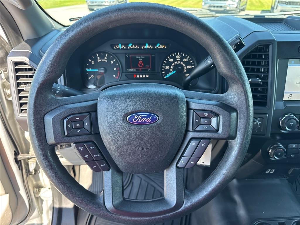 Used 2019 Ingot Silver Ux Ford XL image 20