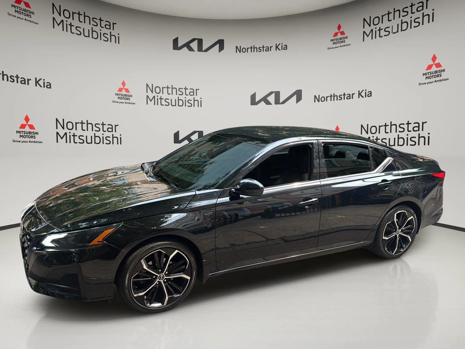 Used 2023 Nissan Altima SR with VIN 1N4BL4CV5PN336471 for sale in Woodside, NY