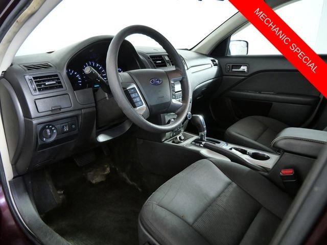 Used 2012 Red Ford SE image 15