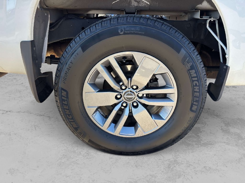 Used 2025 White Nissan SV image 31