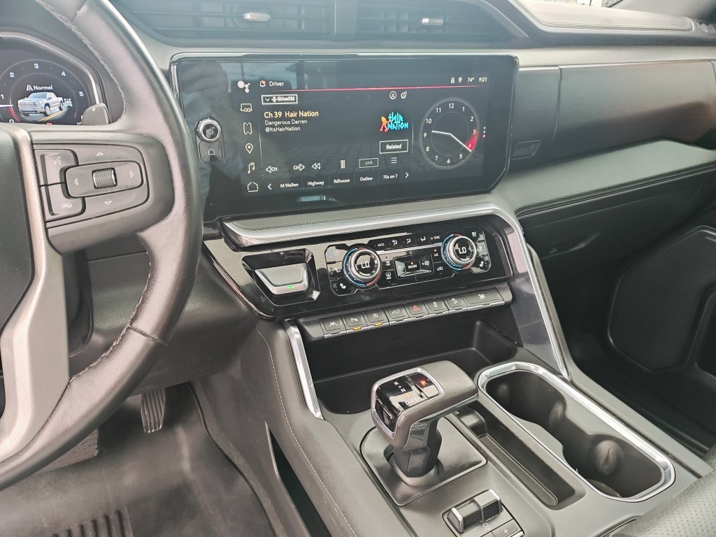 Used 2022 Silver GMC Denali image 20