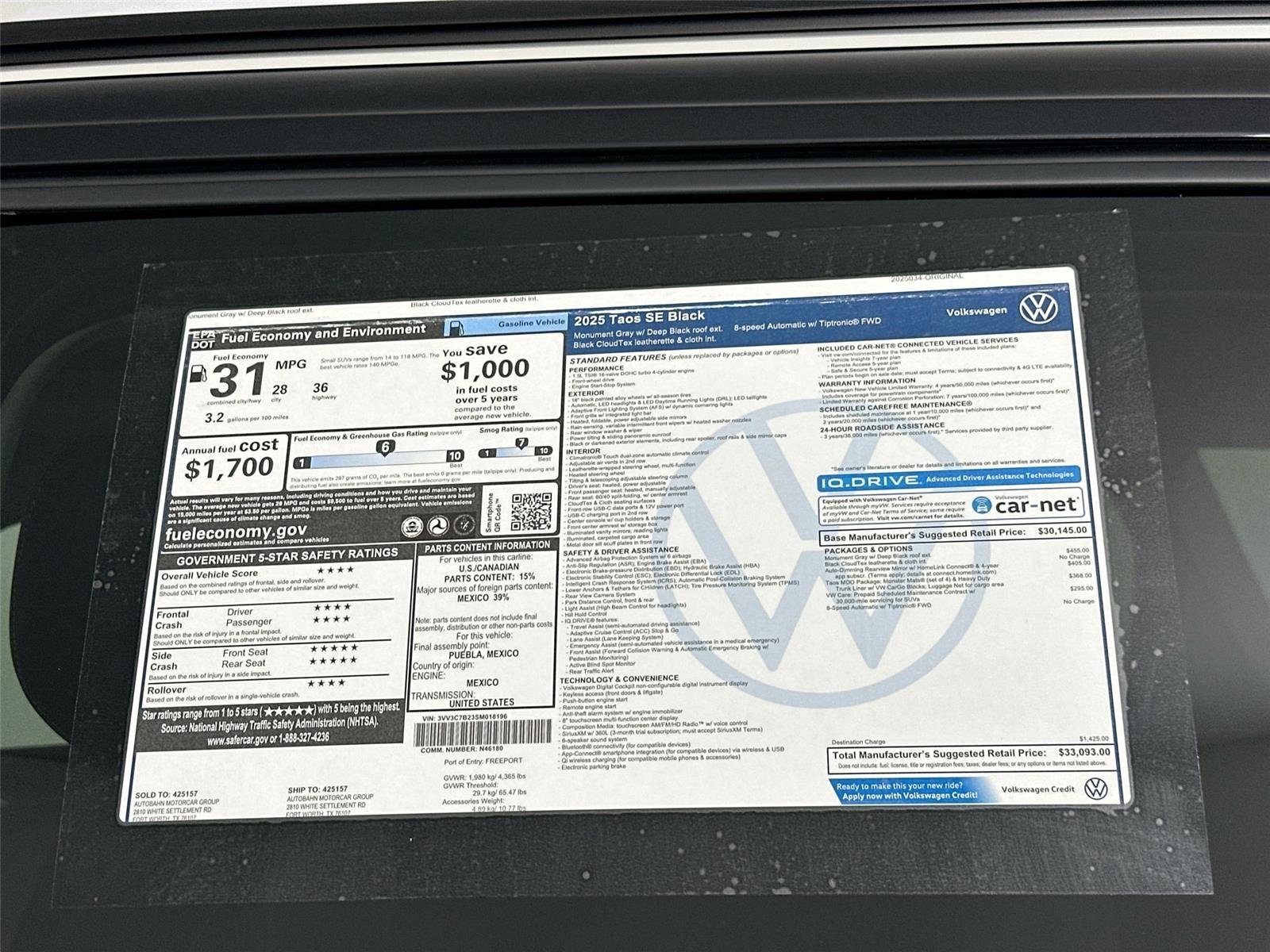 Certified Used 2025  Volkswagen SE Black image 20