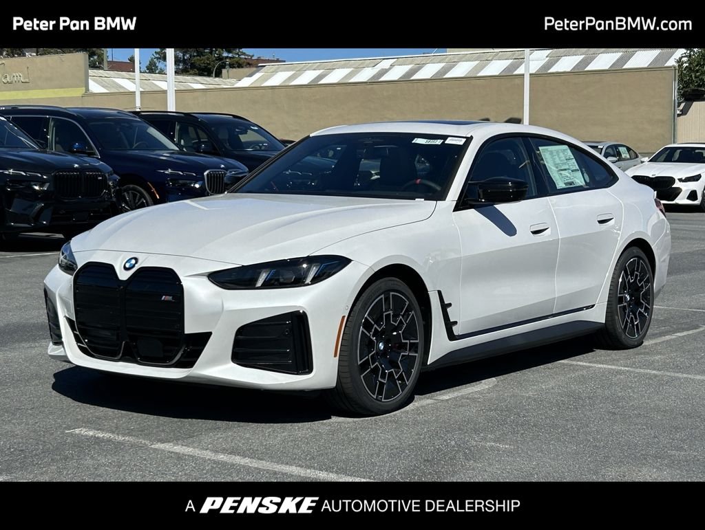 New 2026 White Metallic BMW M60 image 1