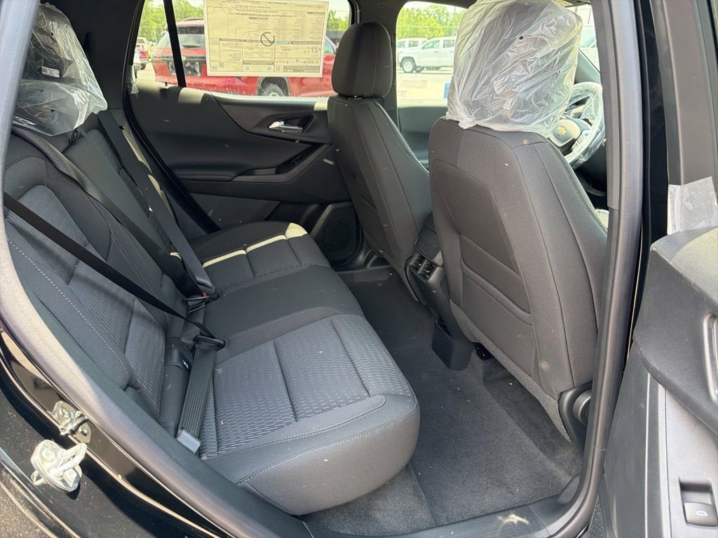New 2026 Mosaic Black Metallic Chevrolet LT image 11