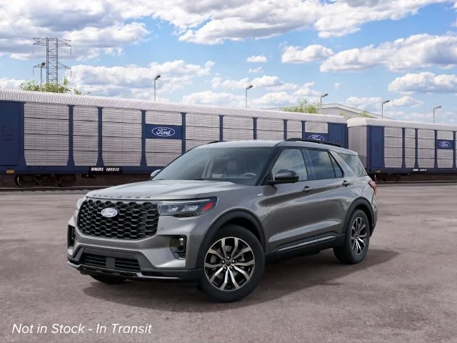 New 2027 Gray Ford ST-Line image 2