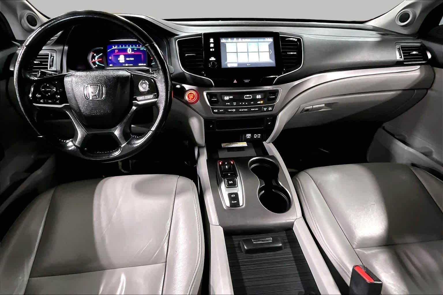 Used 2021 Lunar Silver Metallic Honda Special Edition image 16
