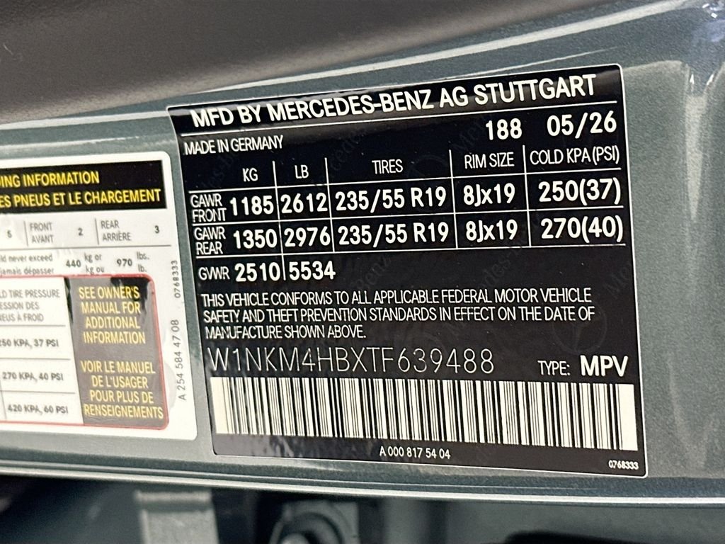 New 2026 Verde Silver Metallic Mercedes-Benz GLC 300 image 34