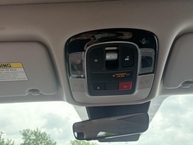 Used 2022 Deep Sea Hyundai SEL Convenience image 11