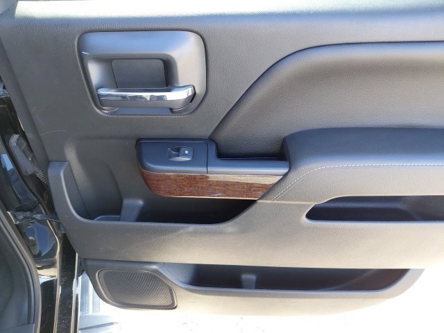 Used 2018 Onyx Black GMC SLT image 30