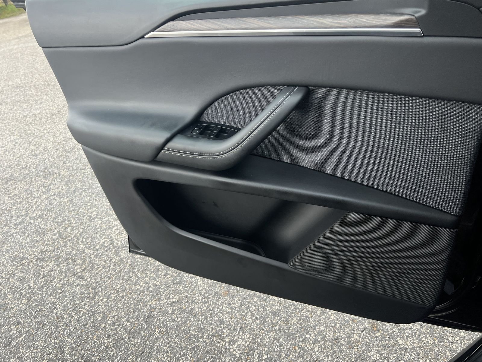 Used 2023 Black Tesla Standard Range image 10