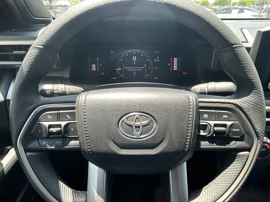 Used 2025 White Toyota SR5 image 12