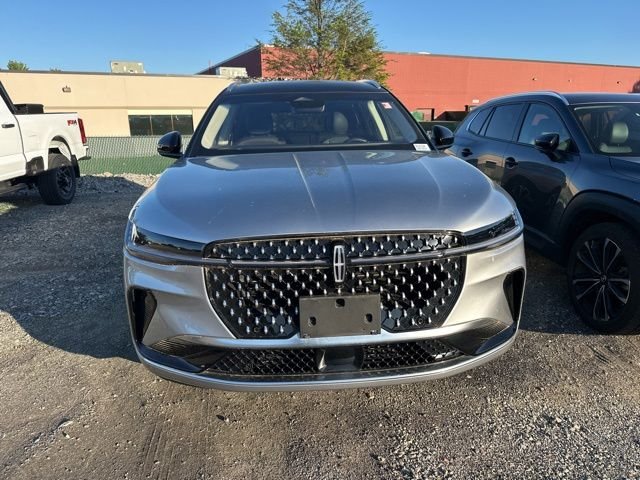 Used 2024 Radiance Metallic Lincoln Reserve image 2