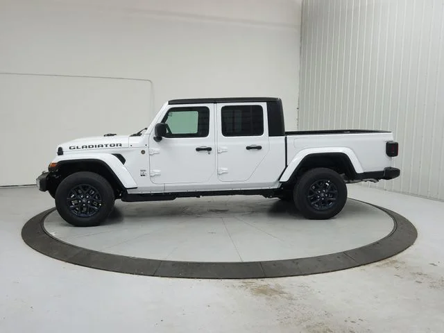 New 2026 Bright White Clear-Coat Exterior Paint Jeep 85th Anniversary Edition image 4