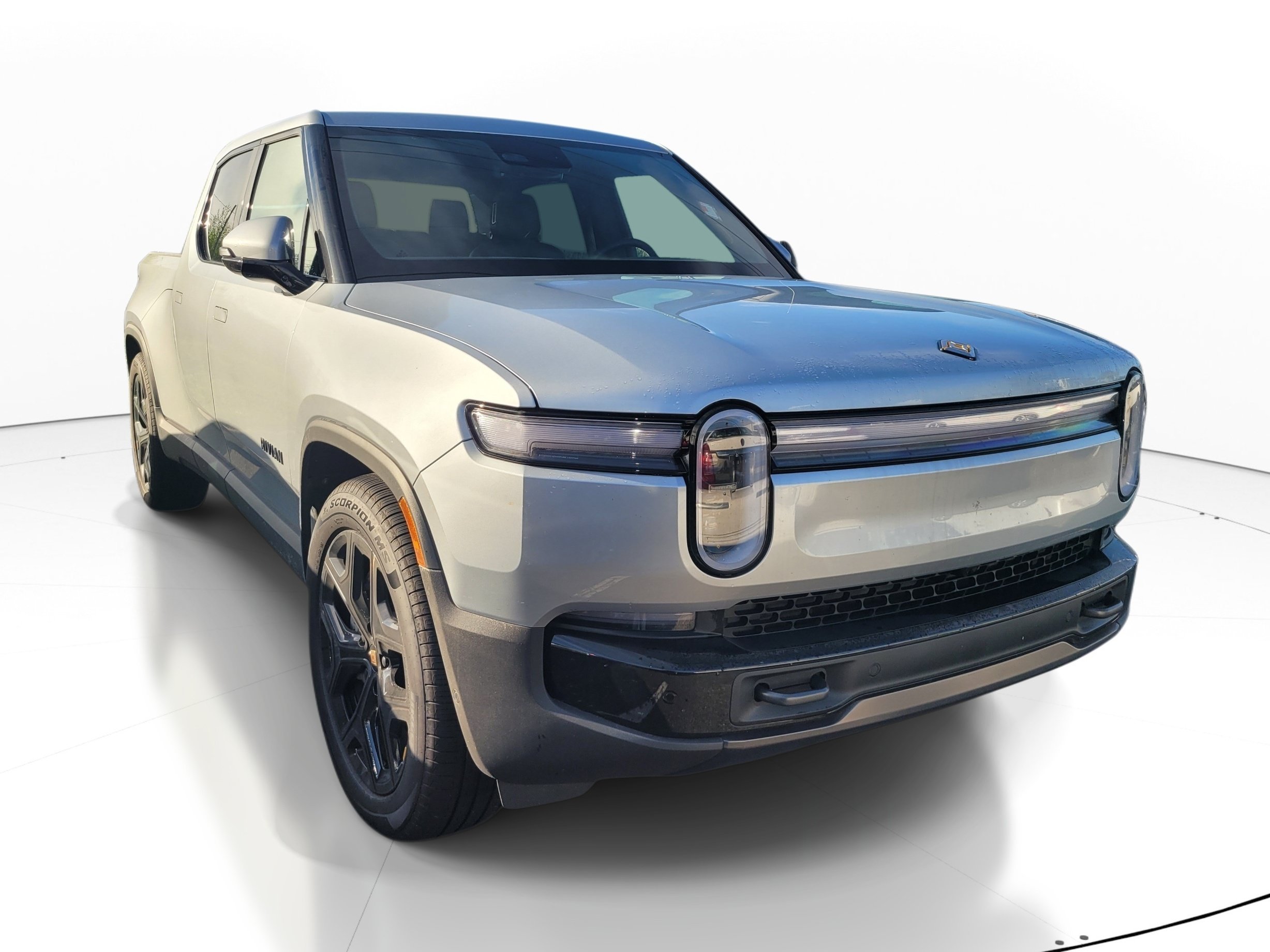 Used 2026  Rivian Dual Motor Large Pack image 1