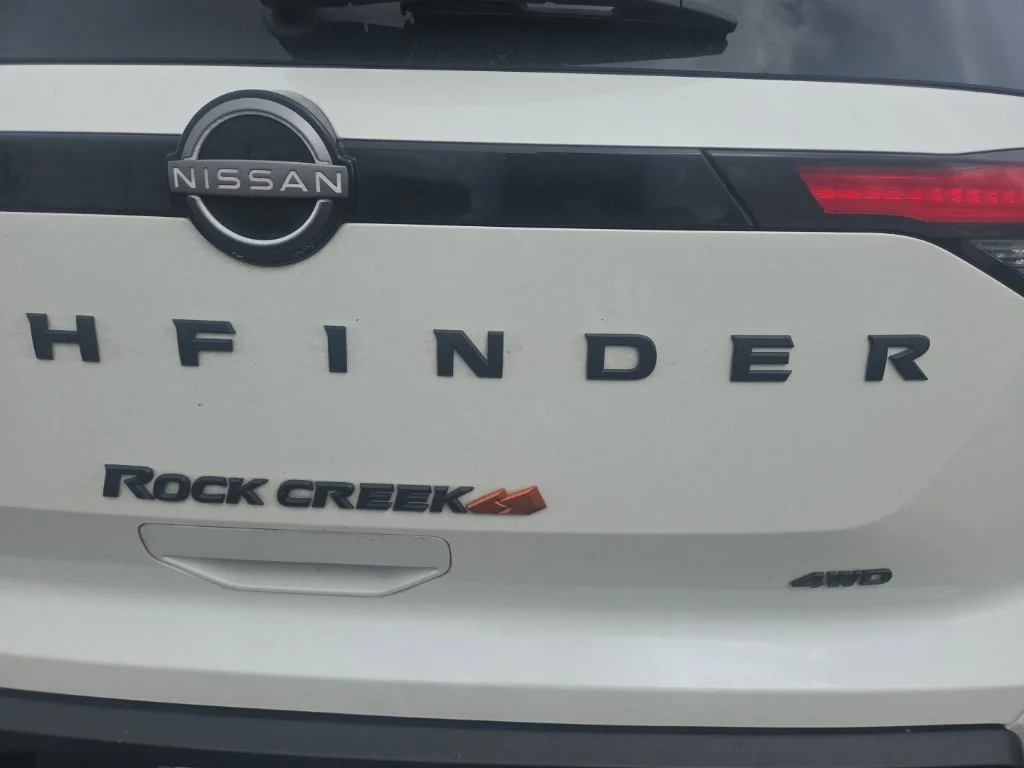 Used 2024 White Nissan Rock Creek image 9