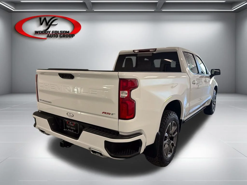 Used 2023 White Chevrolet RST image 6