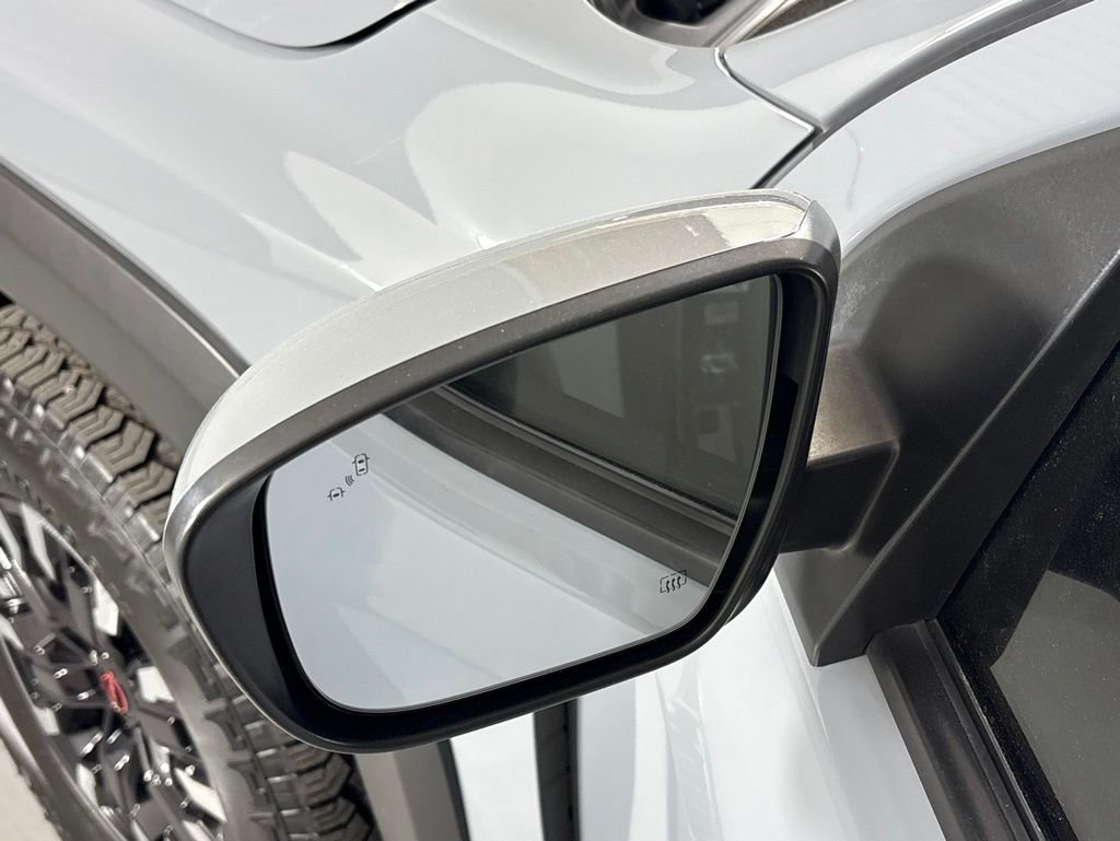 Used 2022 Gray Nissan PRO-4X image 25
