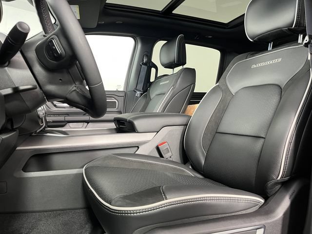 New 2026 Diamond Black Crystal Pearl-Coat Exterior Paint RAM Laramie image 7