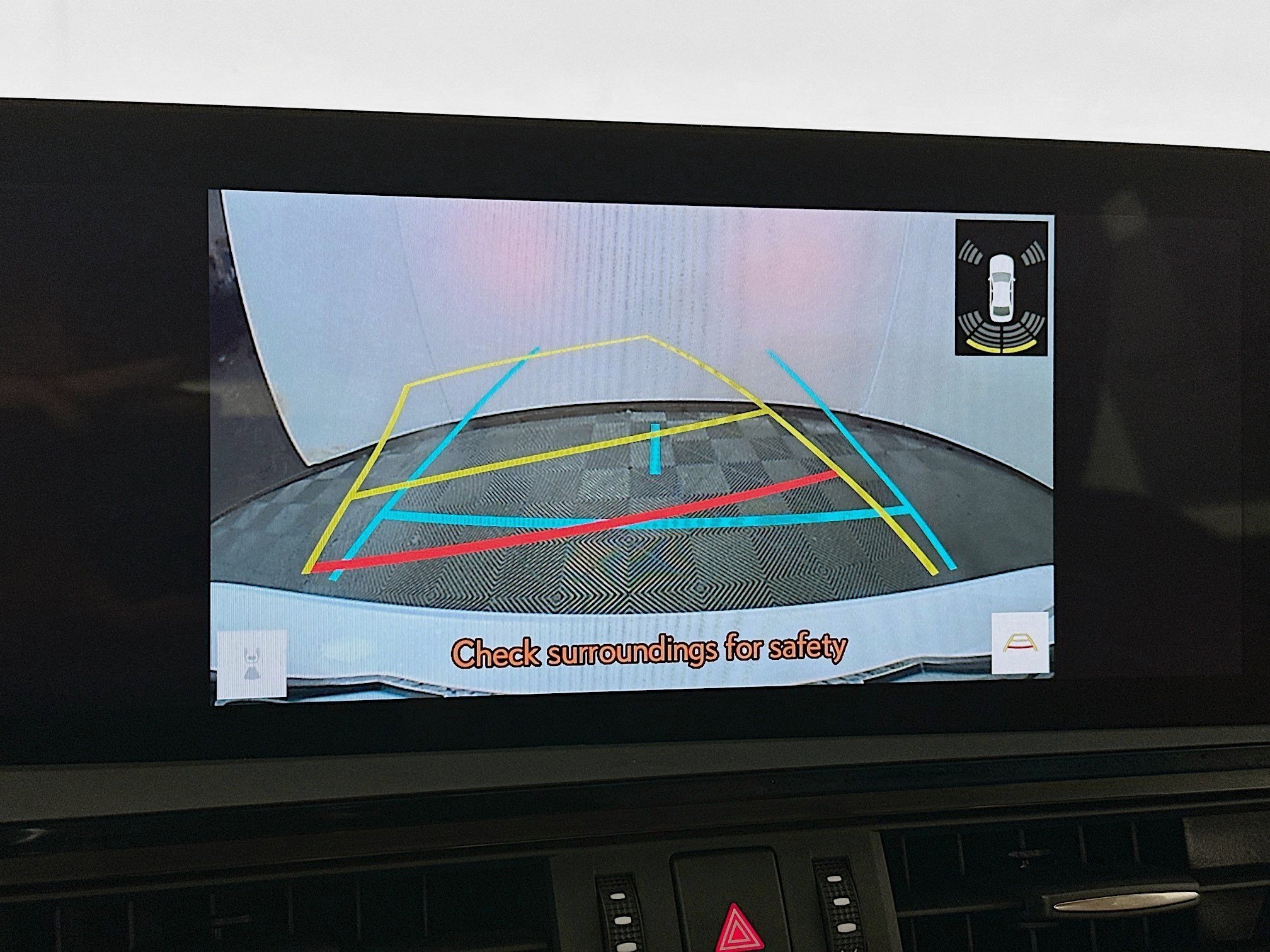 2025 Lexus ES 350 - Photo 14