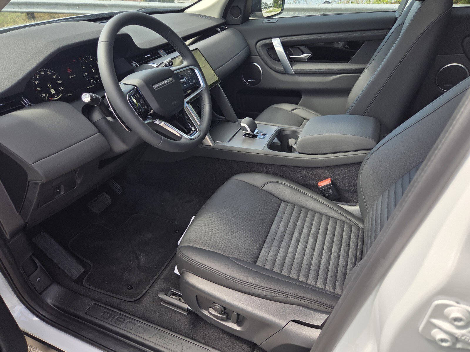 2025 Land Rover Discovery Sport S - Photo 19