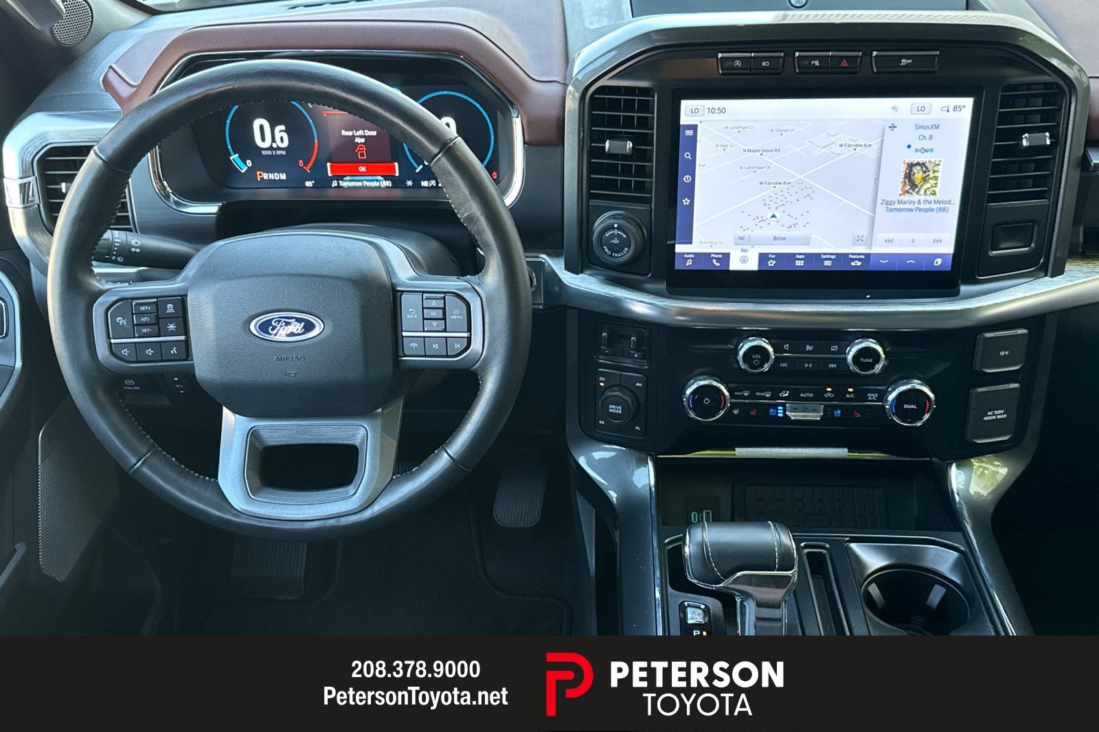 Used 2023  Ford Lariat image 13