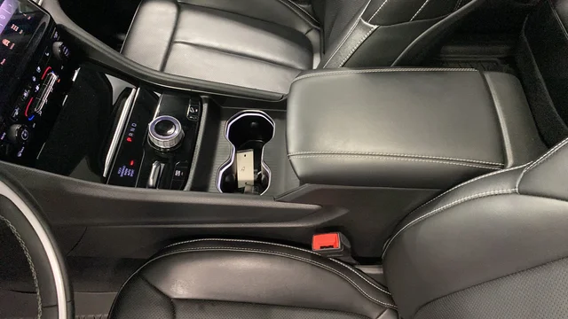 Used 2024 Silver Jeep 4xe image 18