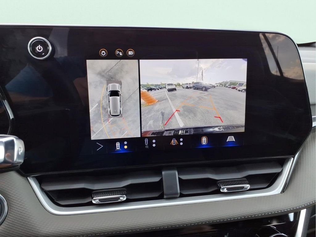 Used 2025 Black Chevrolet LT image 28