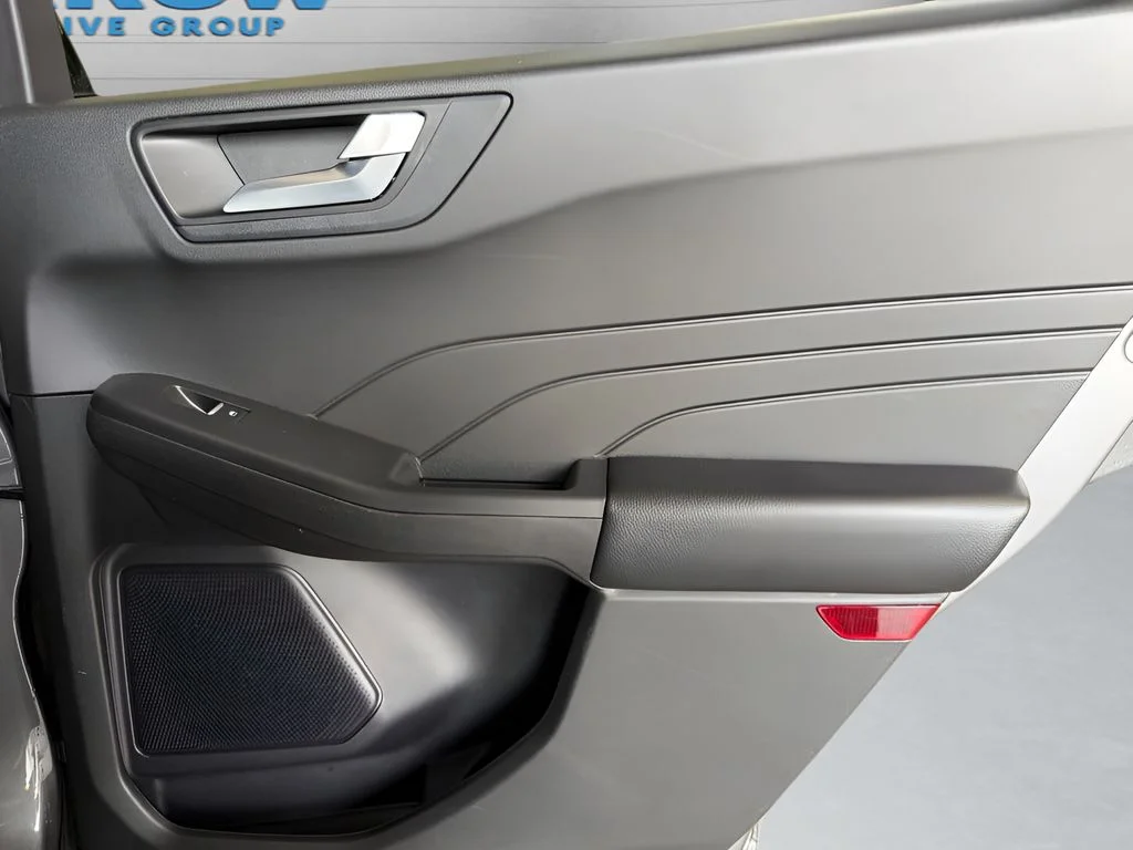 Used 2024 Gray Ford ST-Line image 25