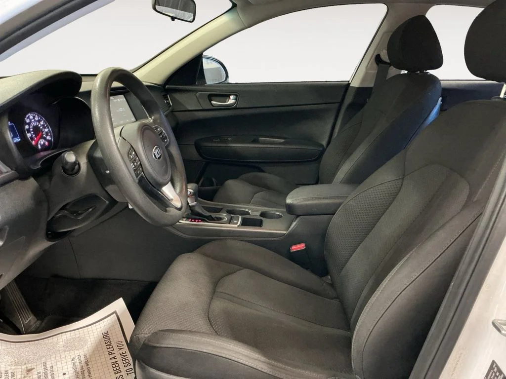Used 2018 White Kia LX image 14