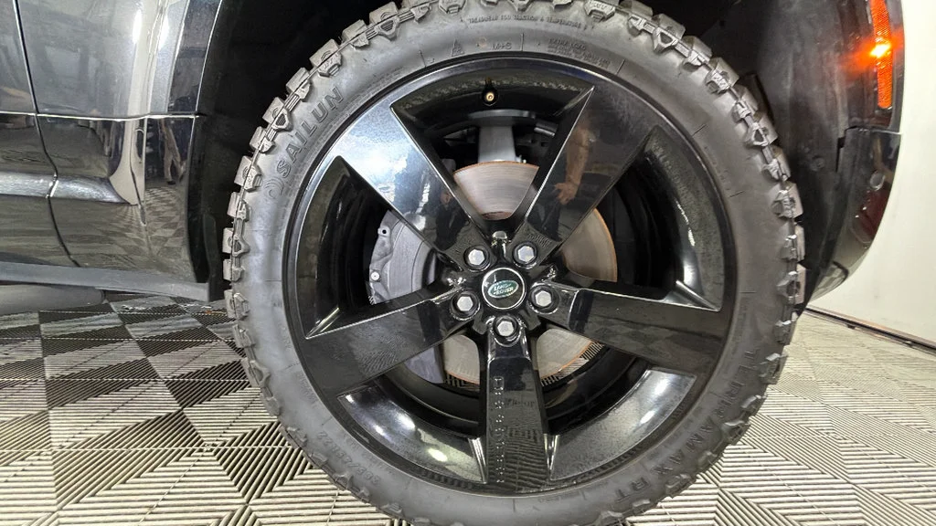 Used 2023 Gray Land Rover 110 X-Dynamic SE image 40