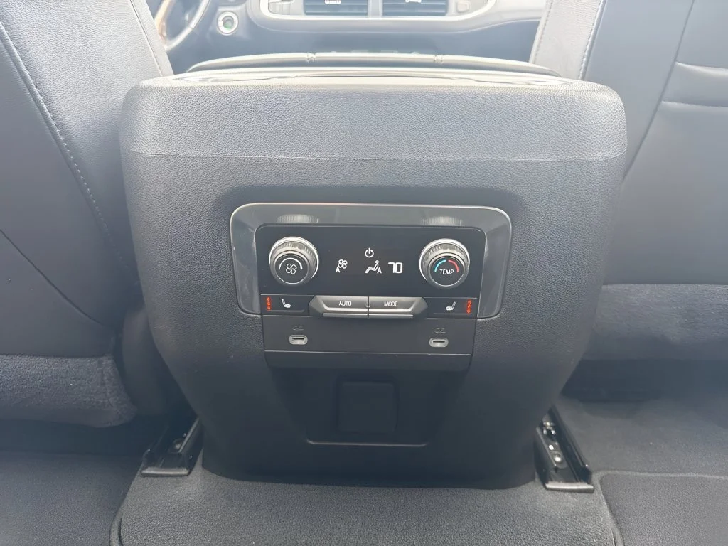 Used 2021 BLACK Chevrolet High Country image 30
