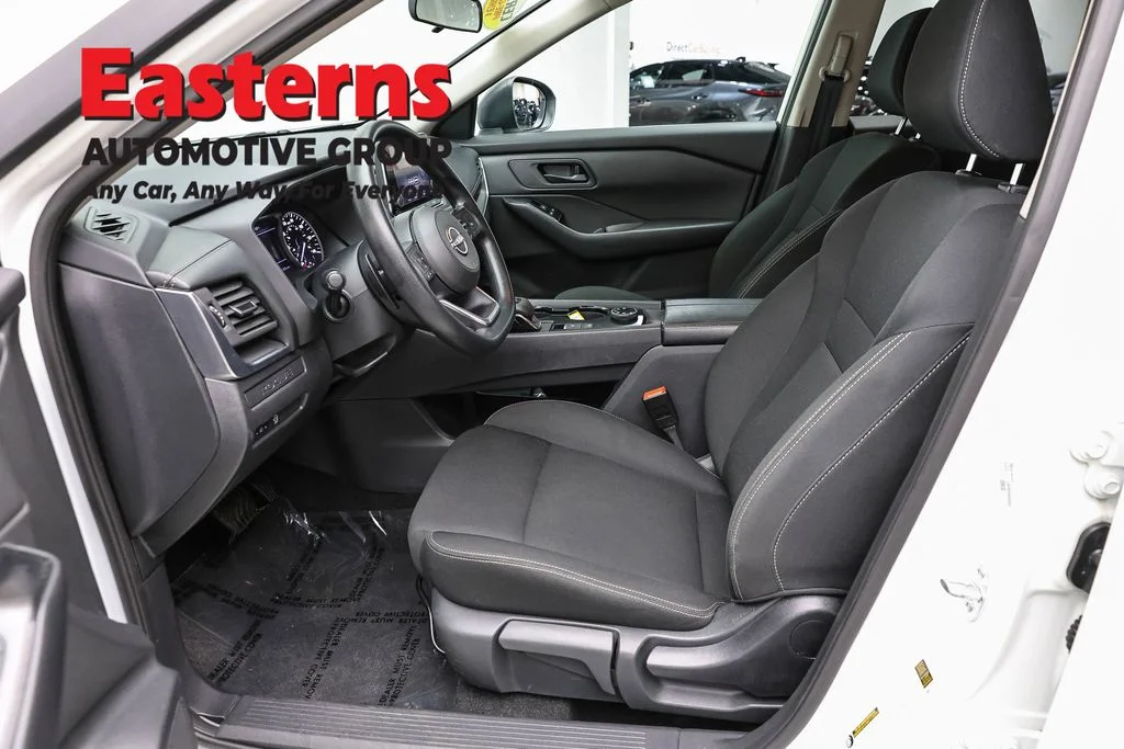 Used 2024 White Nissan S image 14