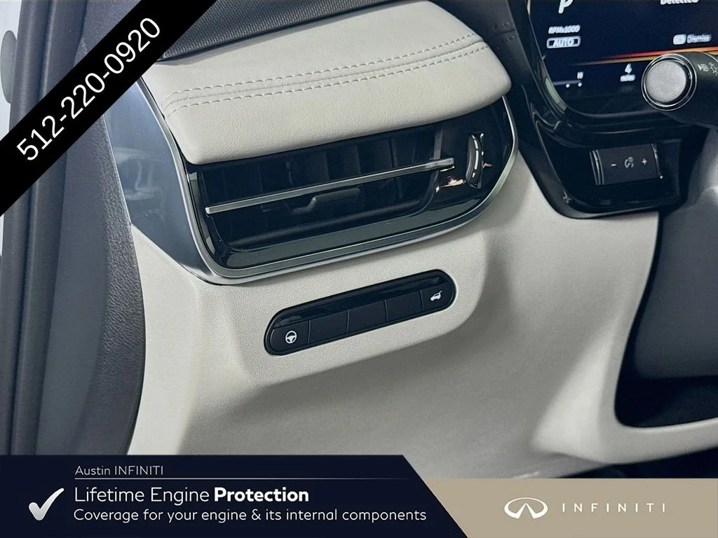 New 2027 RADIANT WHITE INFINITI LUXE image 12