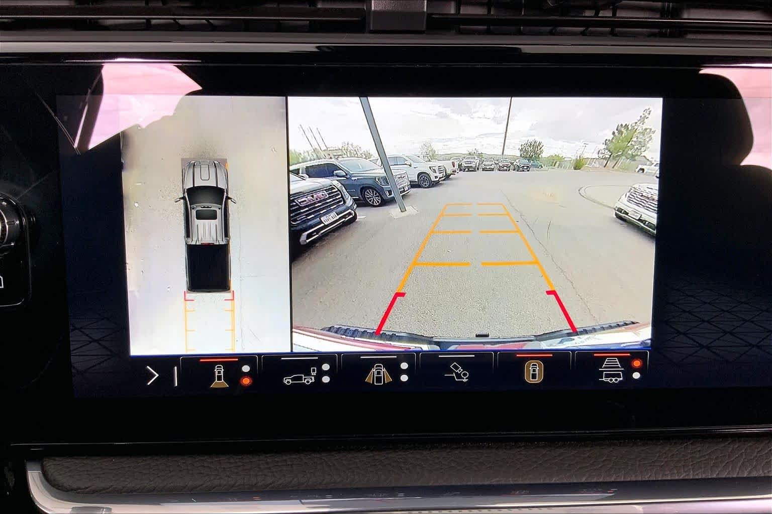 Used 2025 Onyx Black GMC Denali image 27