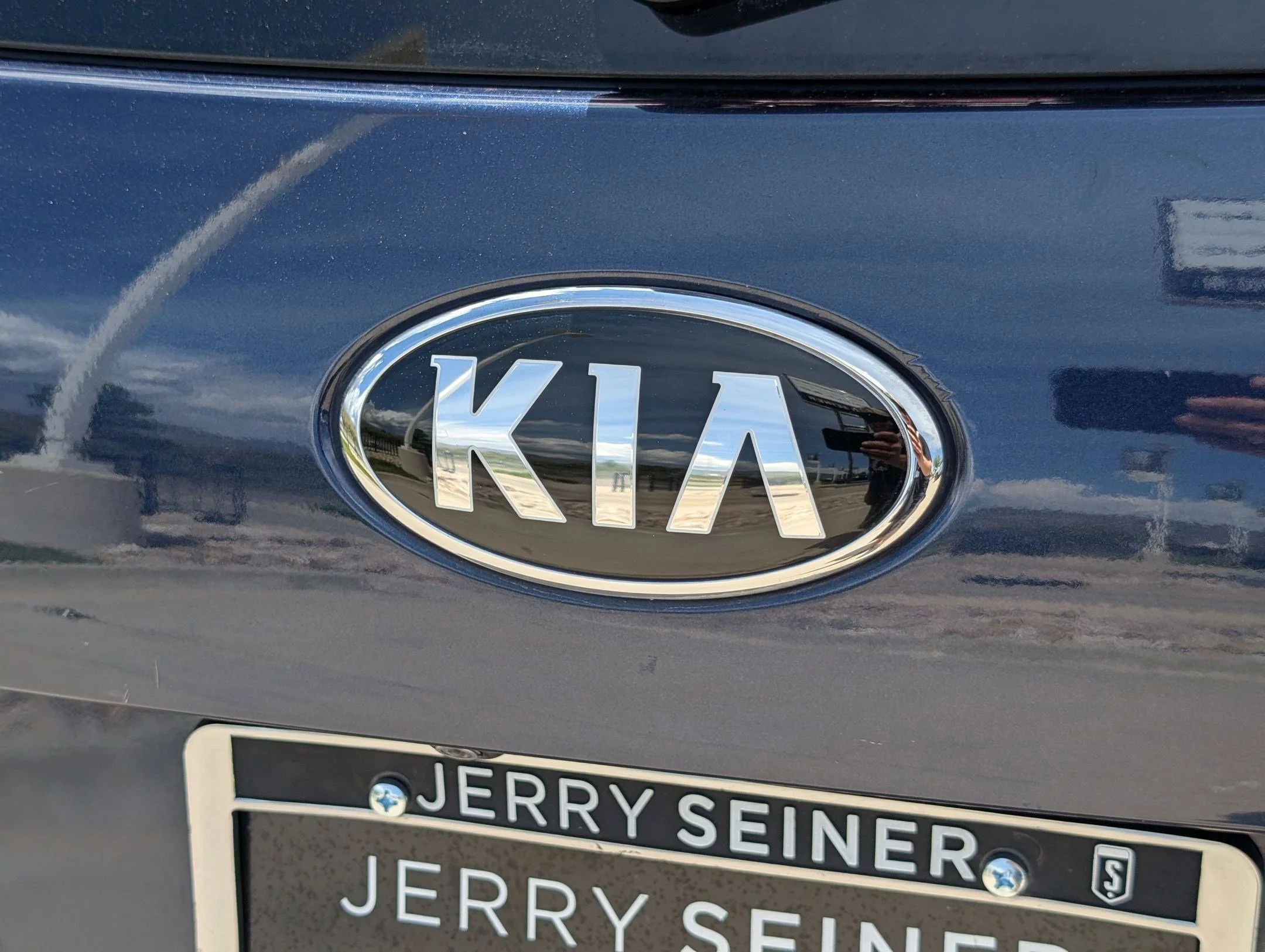Used 2016 Blaze Blue Kia LX image 13