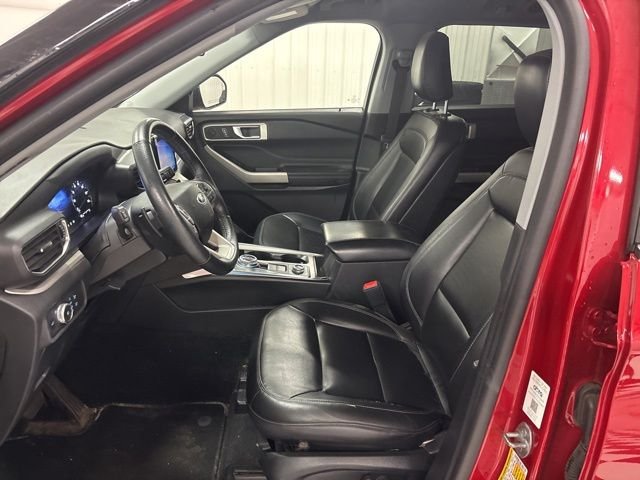 Used 2020 Red Ford XLT image 6