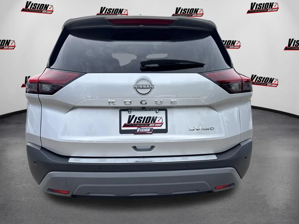 Used 2023 Silver Nissan SV image 6