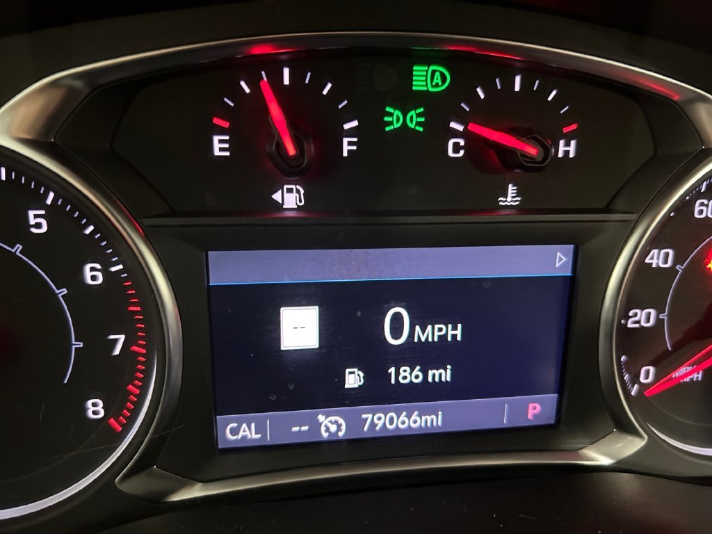 2023 GMC Acadia SLE - Photo 10