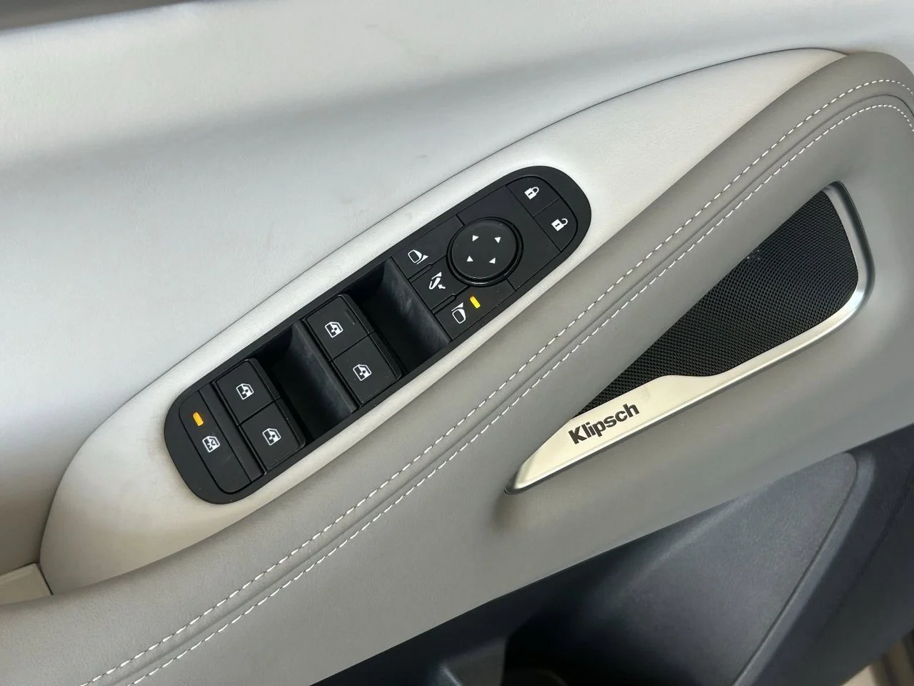 New 2027 GRAPHITE SHADOW INFINITI Luxe AWD image 20