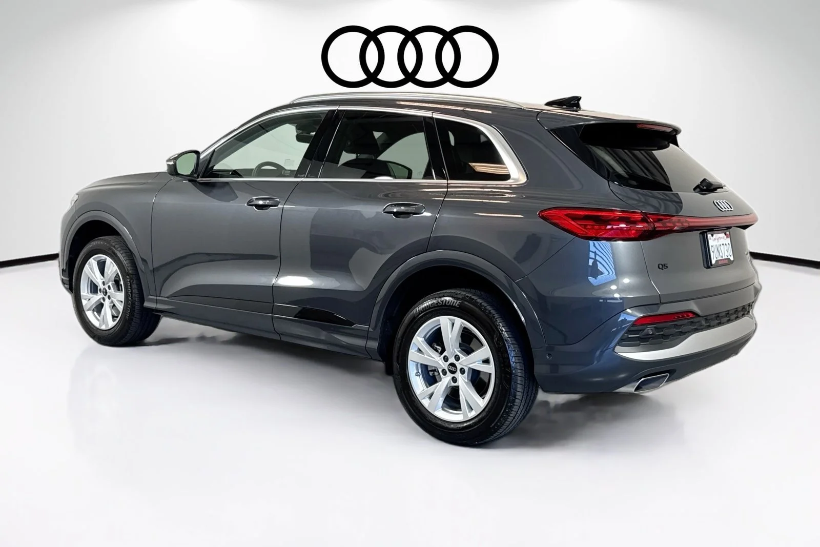 Used 2025 Tambora Gray Audi Premium image 8