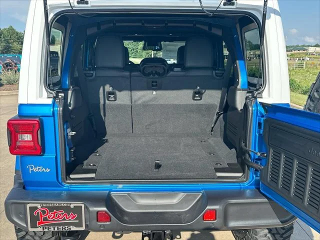 New 2026 Hydro Blue Pearl-Coat Exterior Paint Jeep Sahara image 22