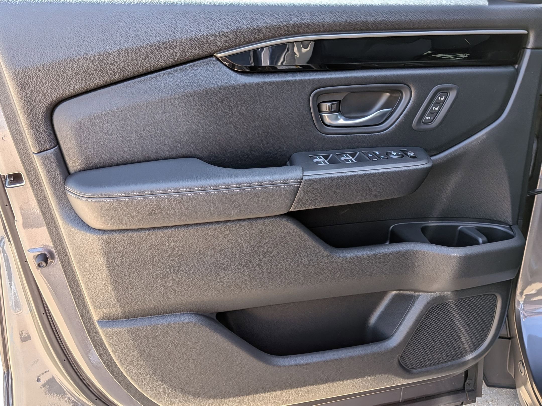 2025 Honda Pilot EX-L - Photo 12