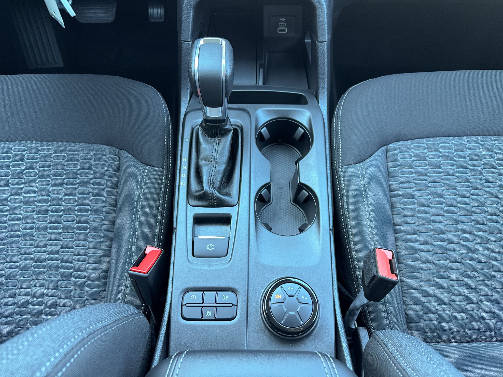 New 2026 Carbonized Gray Metallic Ford XLT image 19